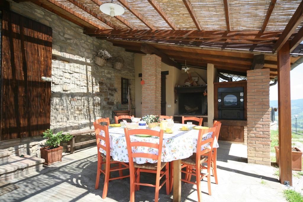 Agriturismo Monte Valentino Pietralunga  Exterior foto